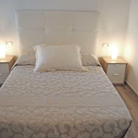 Recently Refurbished Apartment With Sea Views. Fuengirola Exteriör bild