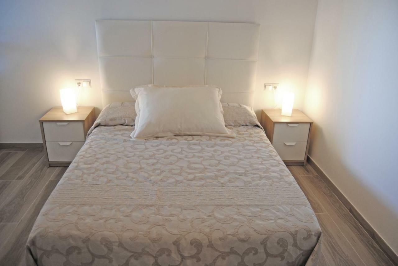 Recently Refurbished Apartment With Sea Views. Fuengirola Exteriör bild