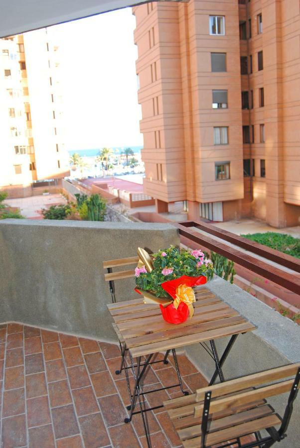 Recently Refurbished Apartment With Sea Views. Fuengirola Exteriör bild
